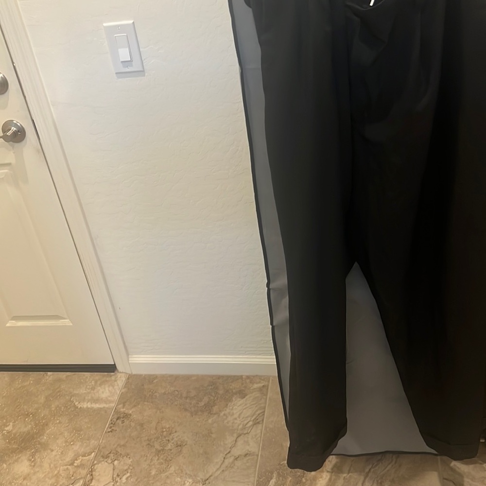 These are the same as the grey ones 52x30 but just in black